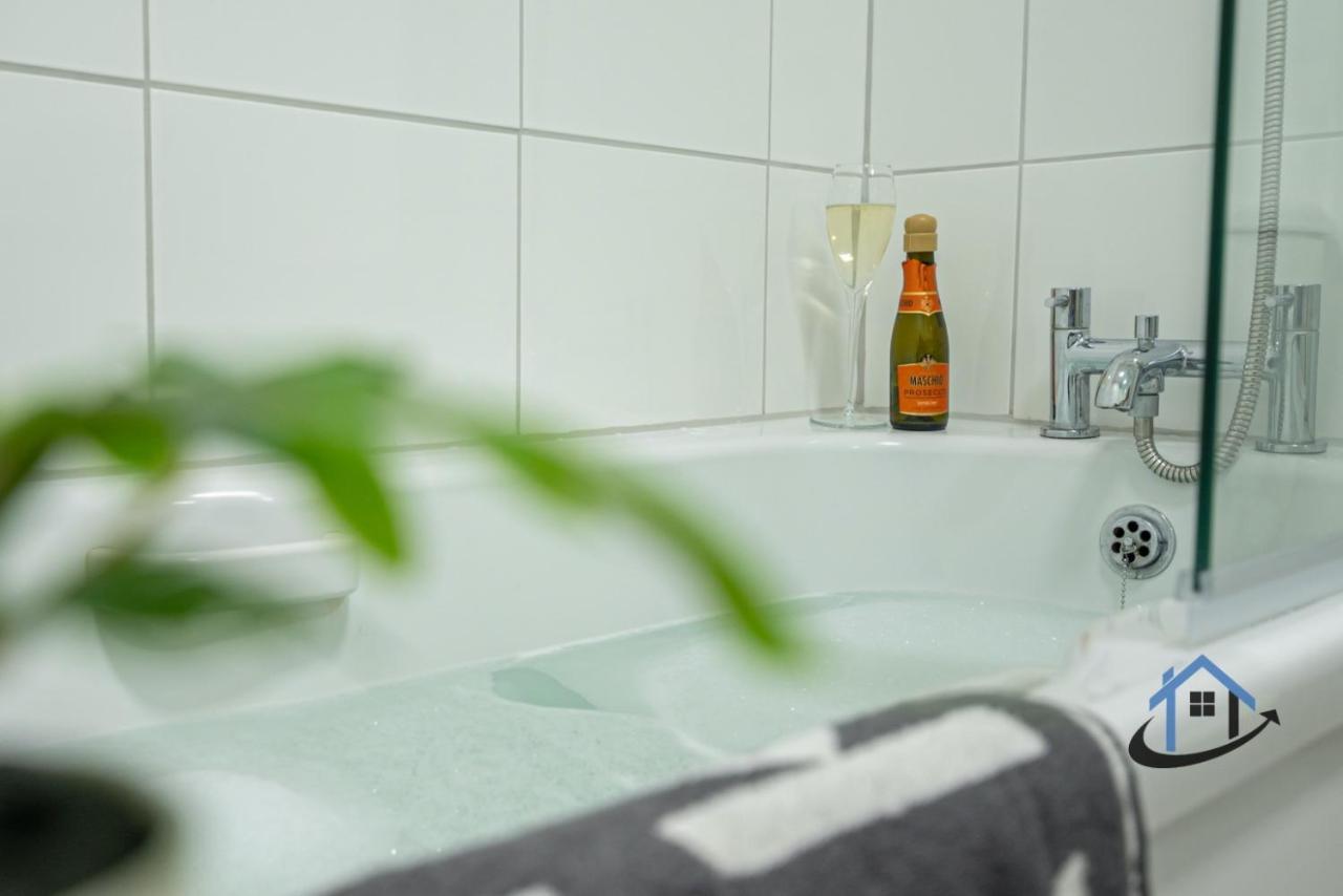 Ironside House, Thrapston King Or Twin Beds, Free Parking, Workspace, Corporates, Sleeps 8 Exteriör bild