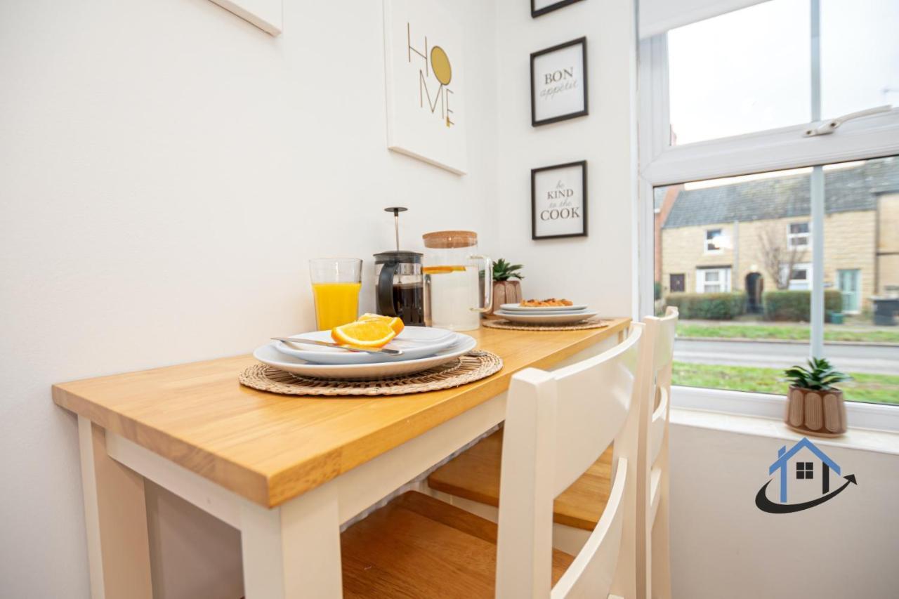 Ironside House, Thrapston King Or Twin Beds, Free Parking, Workspace, Corporates, Sleeps 8 Exteriör bild
