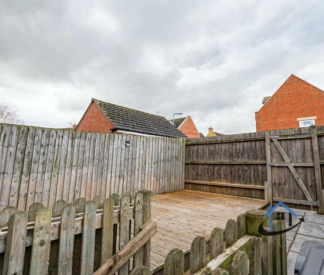 Ironside House, Thrapston King Or Twin Beds, Free Parking, Workspace, Corporates, Sleeps 8 Exteriör bild